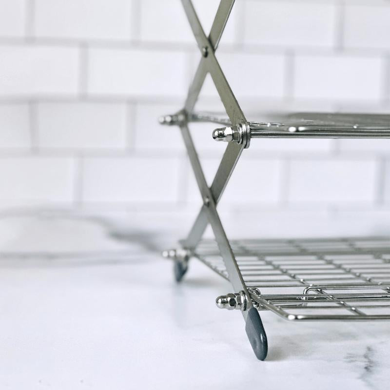 Space-Saving Collapsible Cookie Rack for Effortless Baking and Cooling